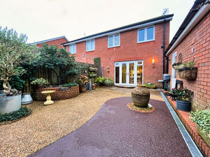 Photo 12- click for photo gallery